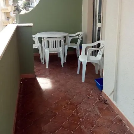 Lungomare 5 *